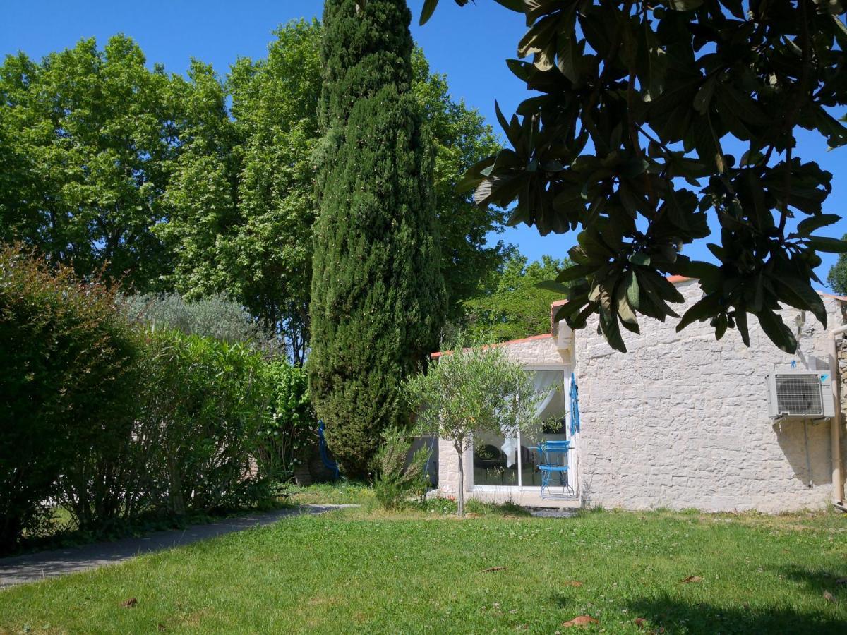La Petite Maison De Lingling Mornas Exterior foto